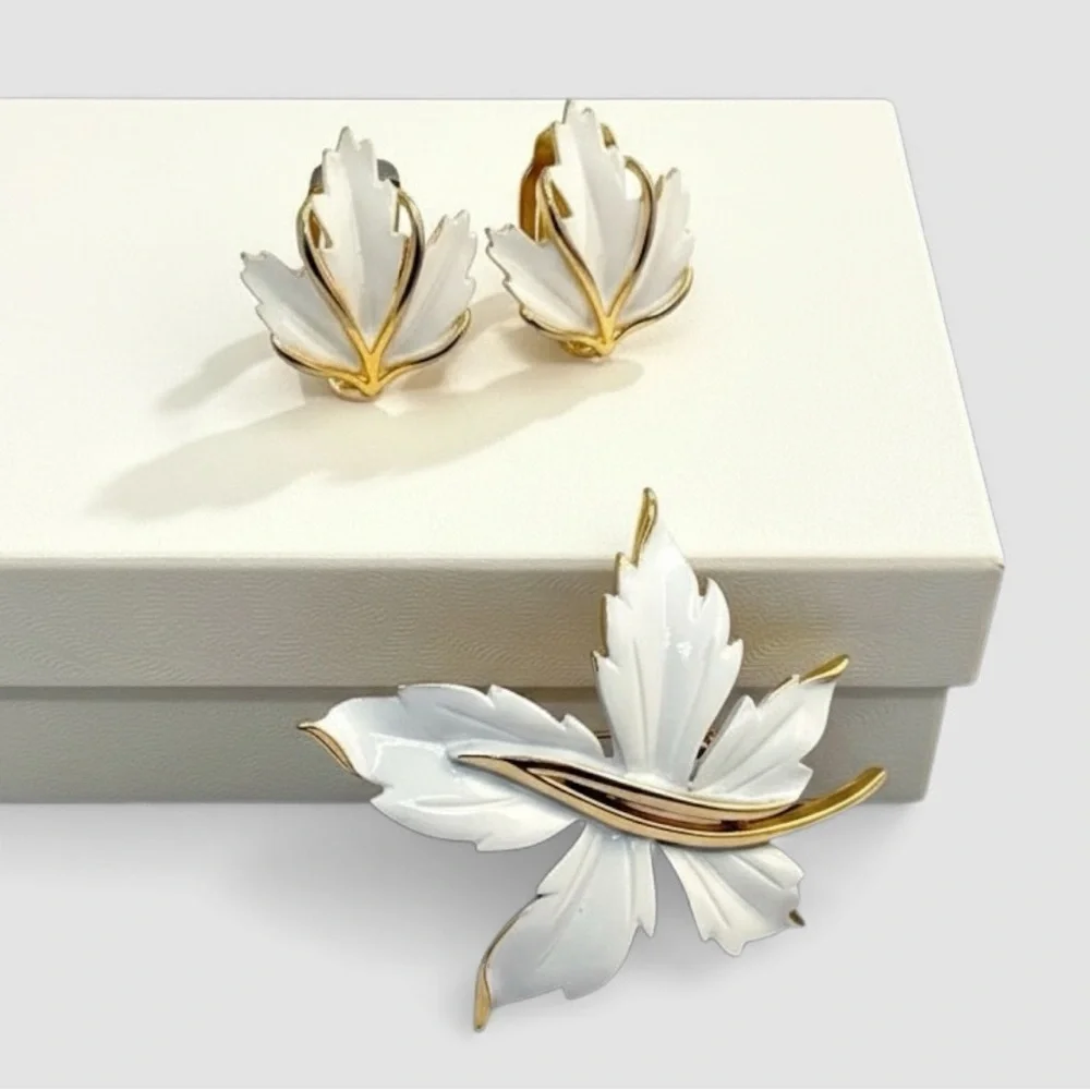 Vintage White Enamel Leaf Brooch & Clip-On Earrings Gold Tone Set